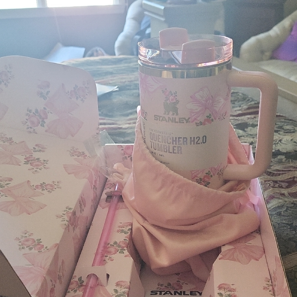 Stanley The Love Shack Fancy Tumbler Set  Pink Bows   Limited Edition Sold Out